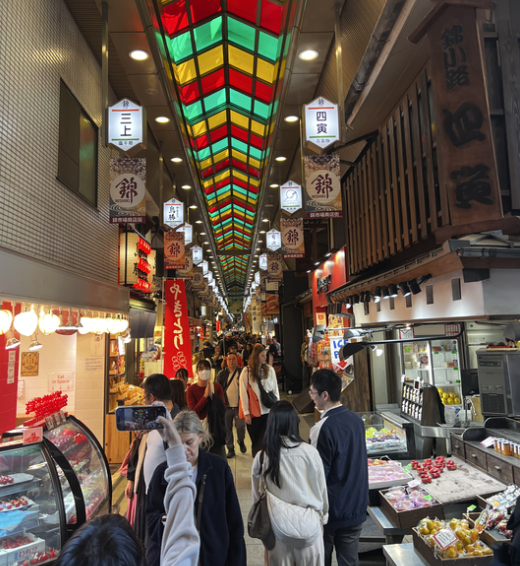 京の台所・錦市場で営業！　※イメージ写真