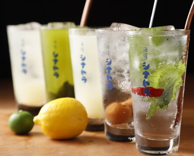 五感を刺激する「自家製クラフトサワー」