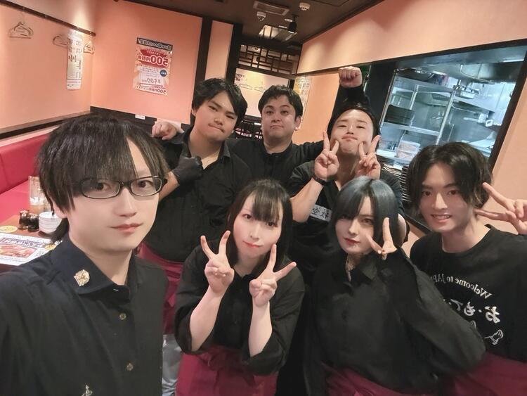 髪型・髪色・ネイル・ピアス自由！