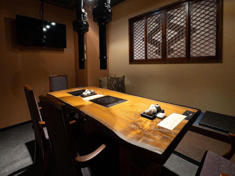 お客様のシーンに合わせて、様々なお席が。