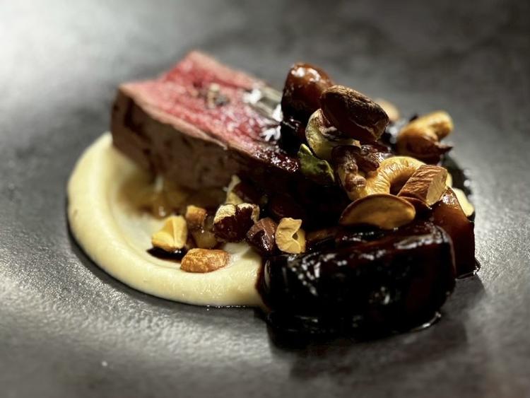 シェフの用意するこだわりの一皿