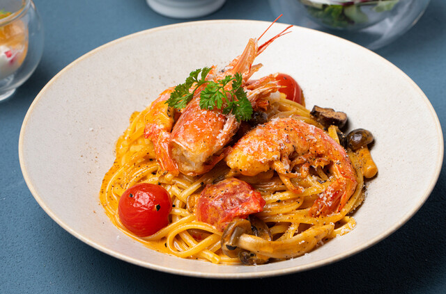 全国の生産者へ訪問し、仕入先を開拓