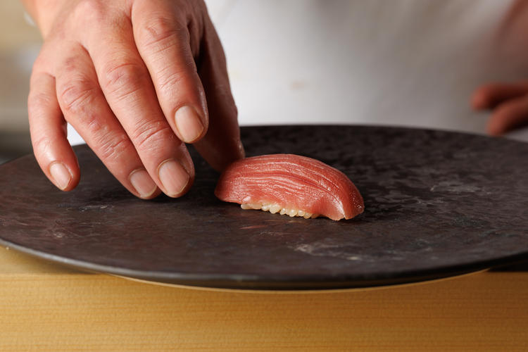 大将自ら目利きした旬の素材