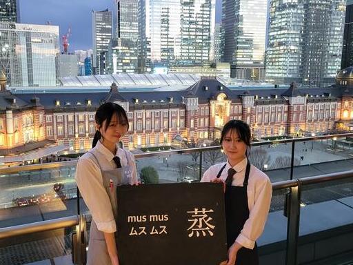 スタッフの個性が光る職場です☆