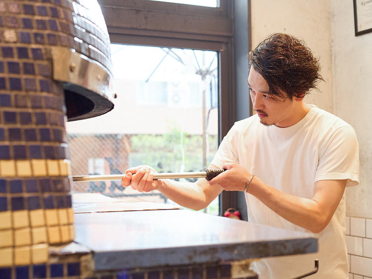 ピザ窯で焼き上げる本格ピッツァが作れる！