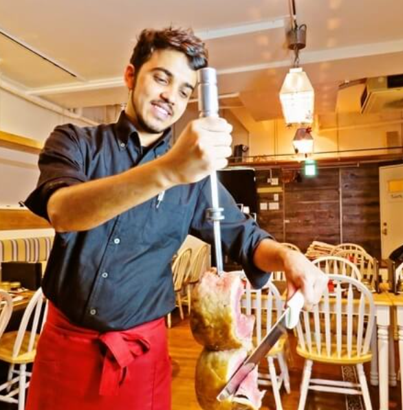 完全週休2日制×深夜営業なし