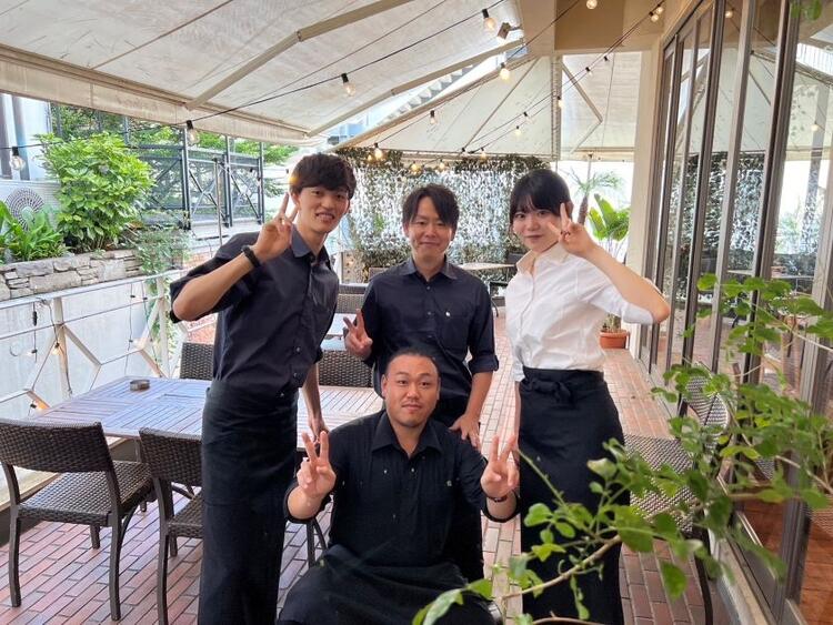 人気のテラス席から埋まっていきます♪