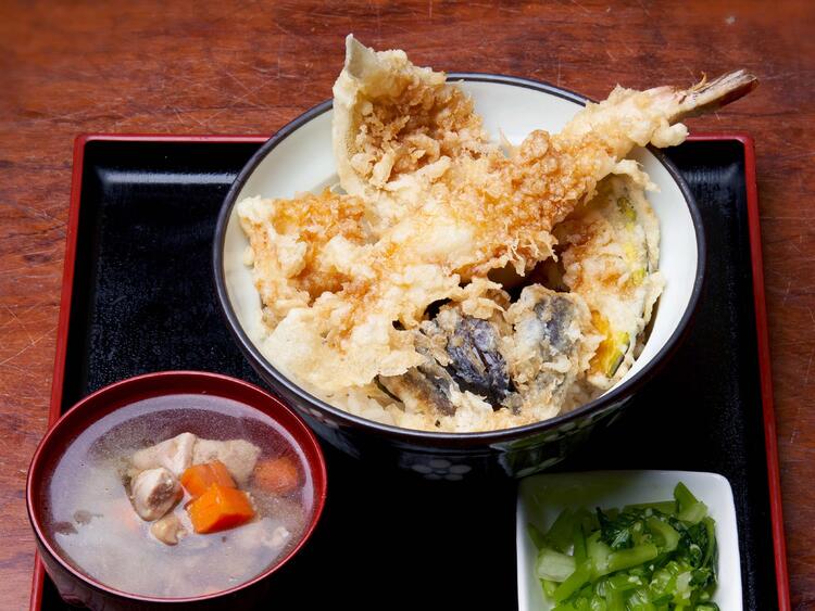 ランチタイムも人気です！