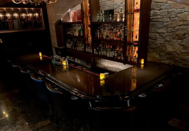 銀座並木通りのラグジュアリーバー