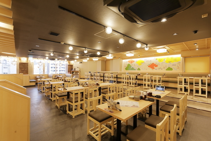 店長候補＆ホールスタッフを募集中！