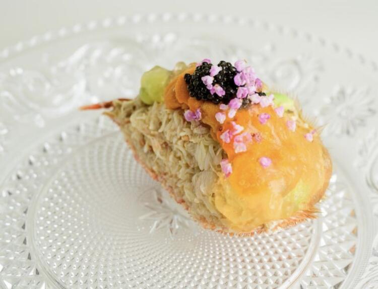 旬の食材を使用した日本料理店です