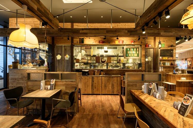 コチラは則武新町店の店内です