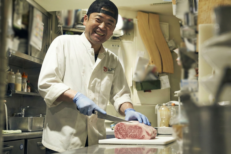 肉の奥深さを日々楽しむキッチンチーム