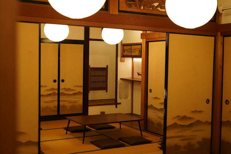 座敷でゆっくりできる🎵 