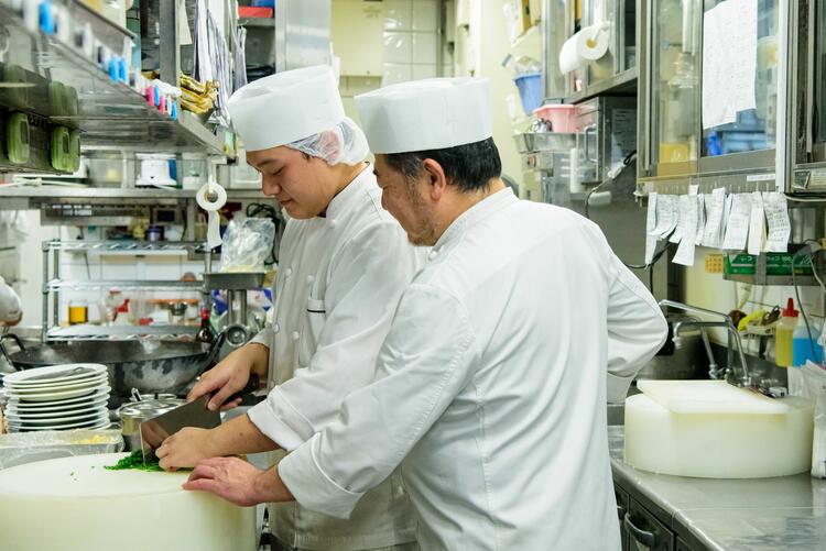 落ち着いた大人の空間でスキル向上◎
