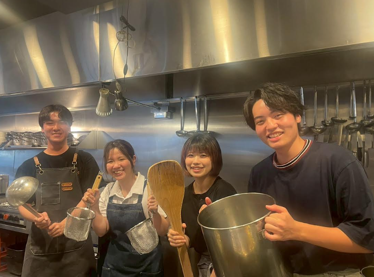 若手活躍中の企業★※既存店写真