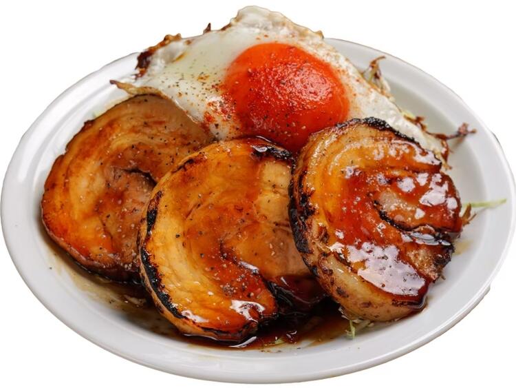 新業態チャーシューエッグお店も大好評！