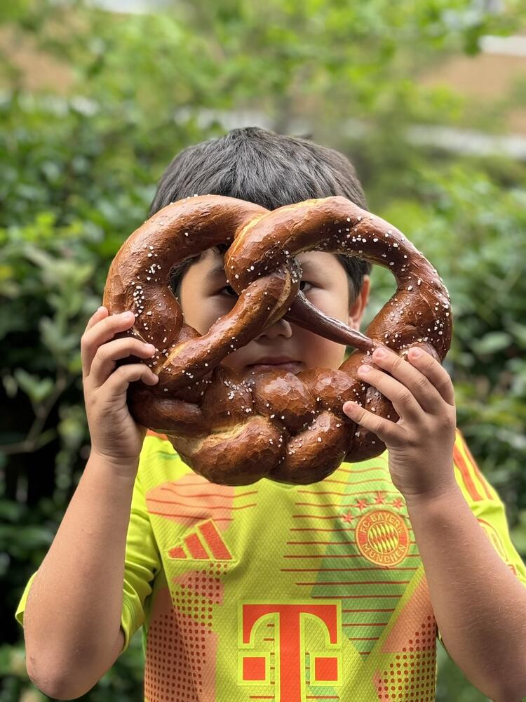 休みは土日と学校が休みの日です