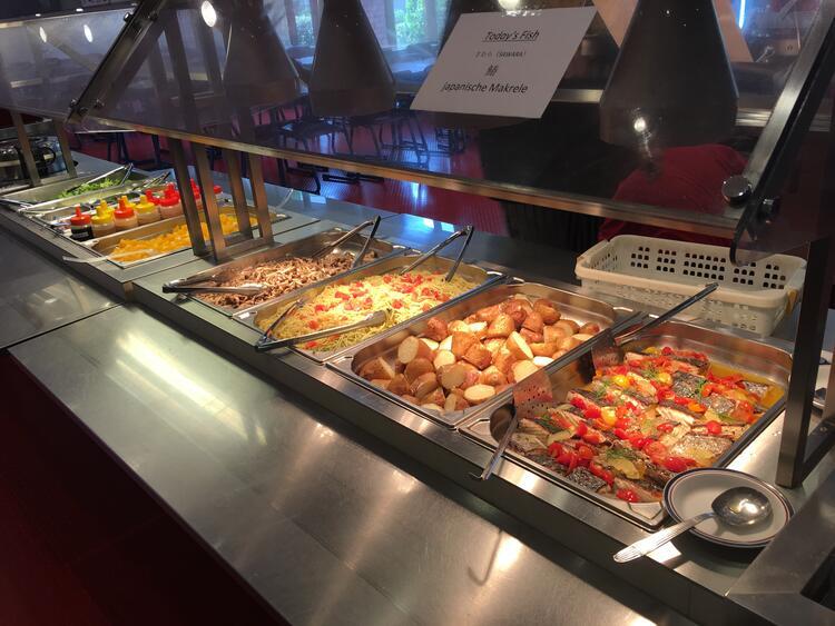 ランチタイムを支えるお仕事