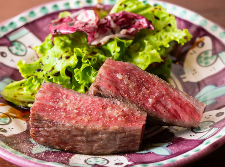 黒毛和牛A5ランクの炭火焼き