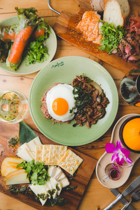 最上級の料理とサービスを追求しています