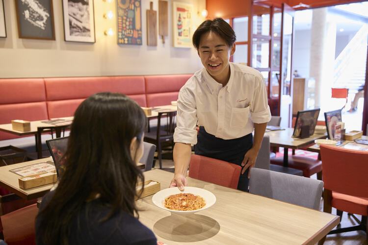 未経験歓迎◎丁寧に教えます！