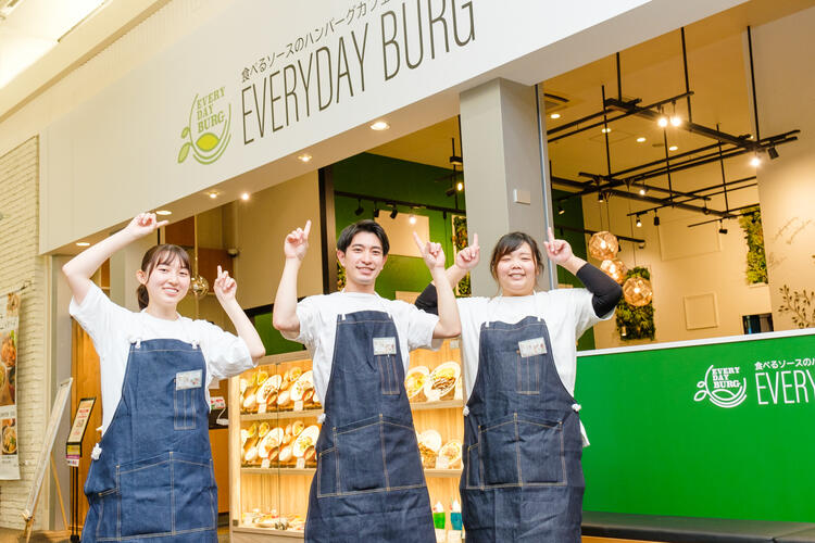 笑顔は最高のおもてなし！