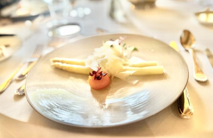 地産地消にこだわり素材を活かす