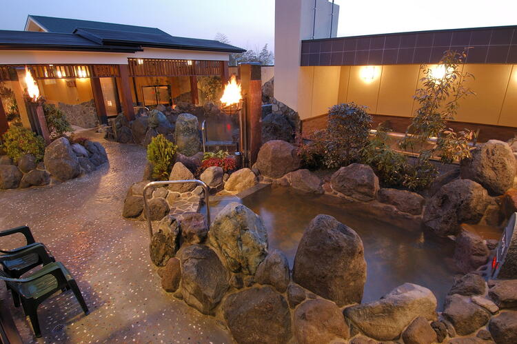 昔懐かしい温泉街をイメージしたデザイン