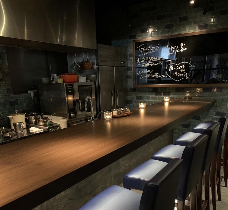 スタッフは全員20～30代！