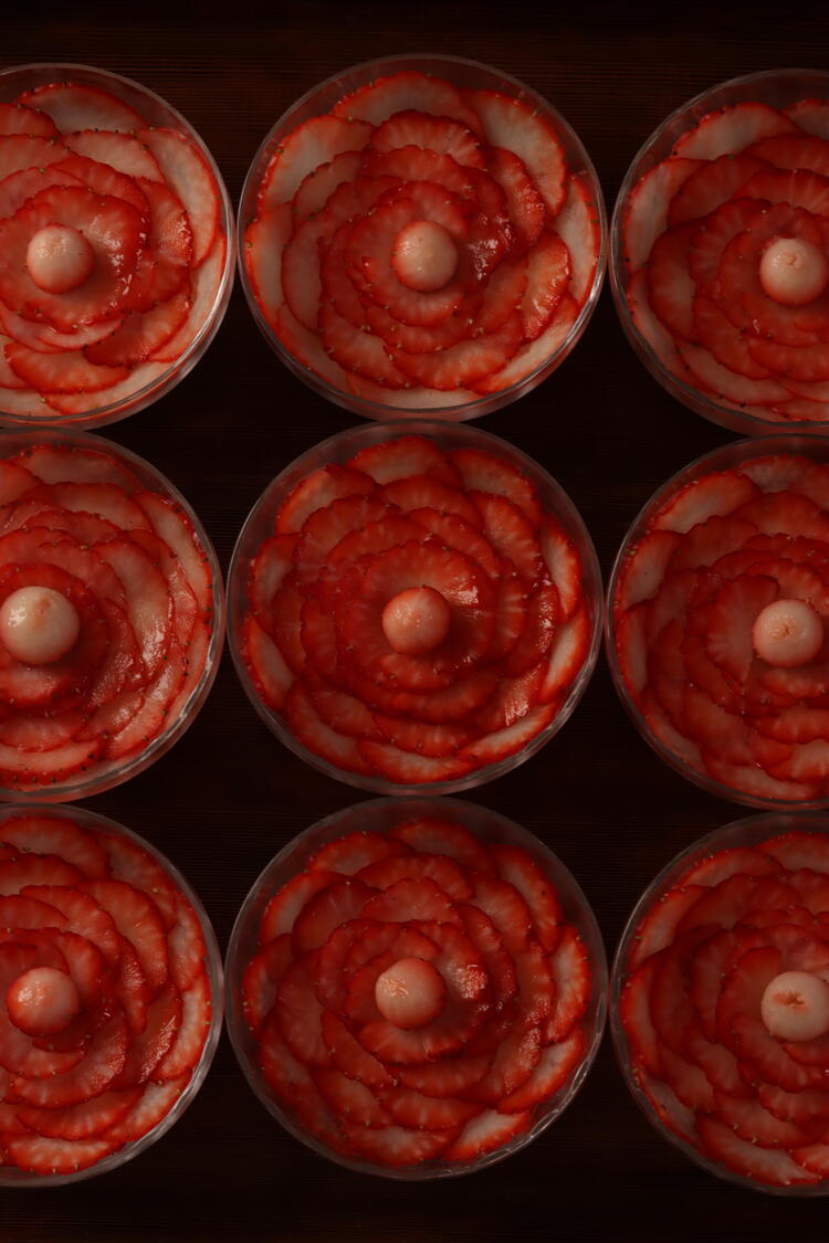 いちごの薄造り🍓