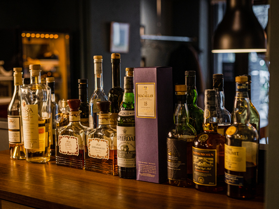 ワインだけでなく多彩な食後酒も魅力