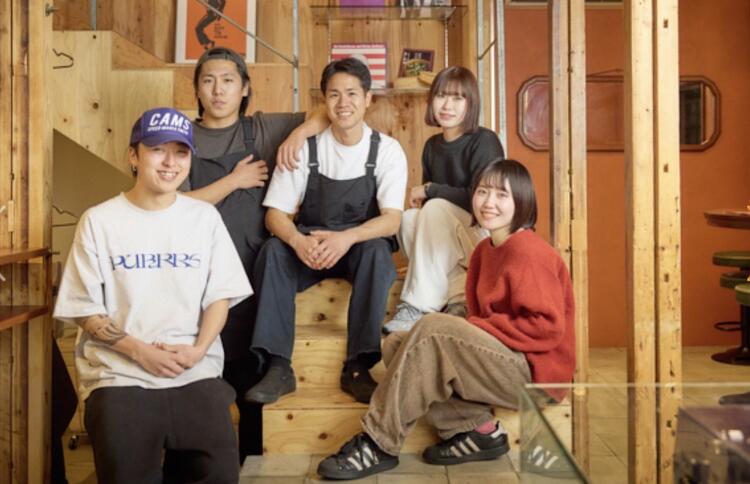 20代～30代が中心の活気あるスタッフ達