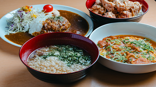 飲食店では珍しい土日休み♪