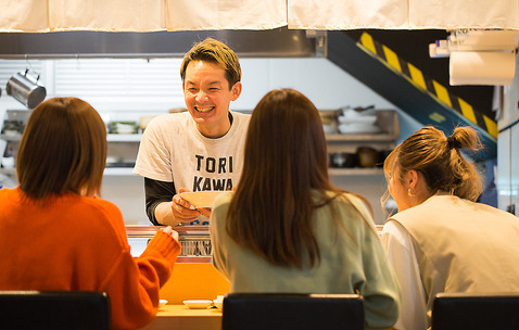 学生メンバー活躍中★同世代が多いお店