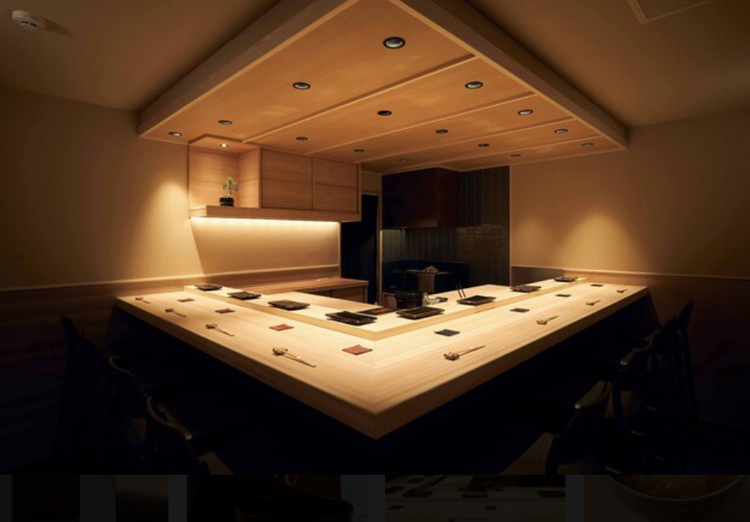 赤坂駅より徒歩1分！