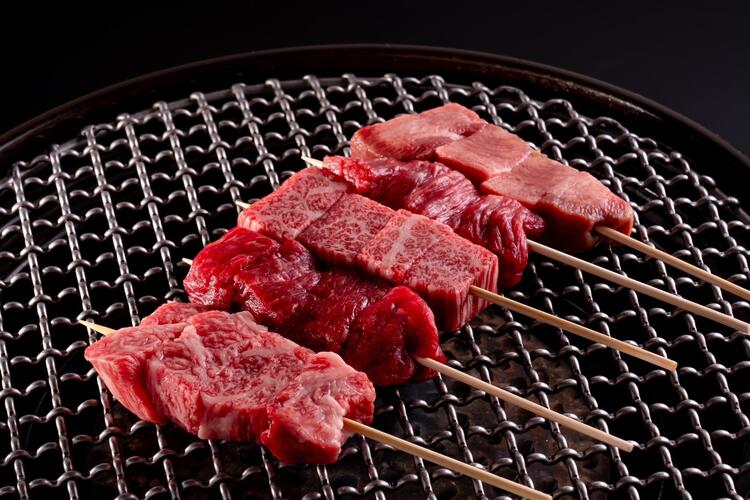 御徒町駅から徒歩1分です🚃