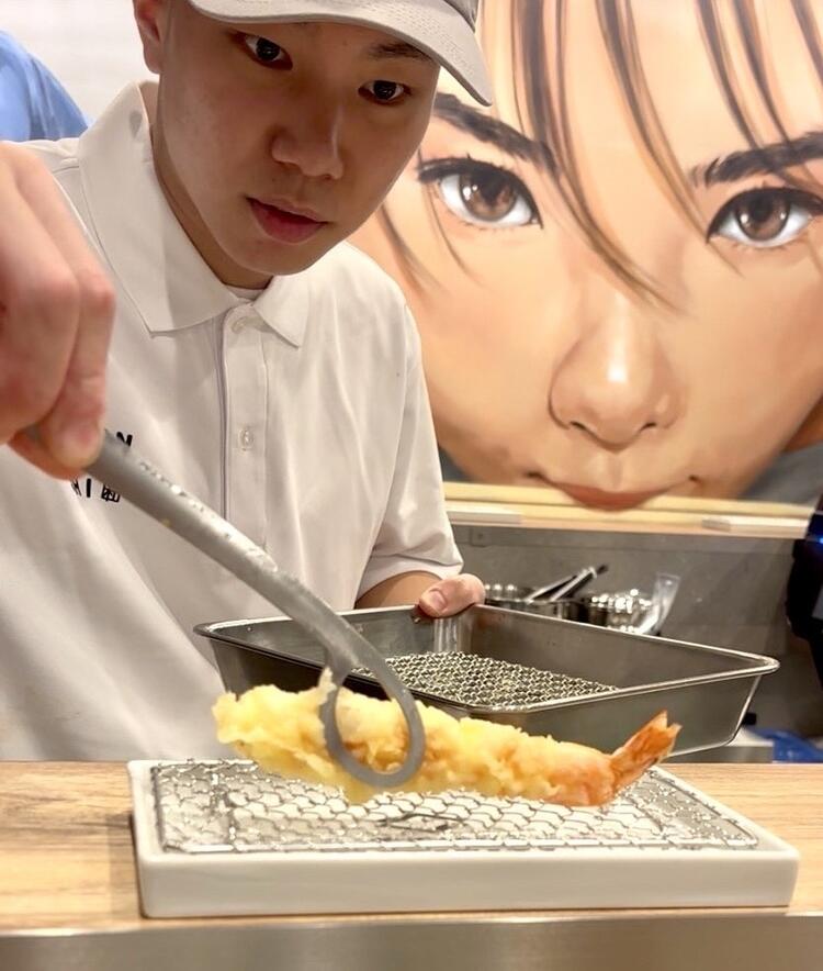 カウンターキッチンで接客♪