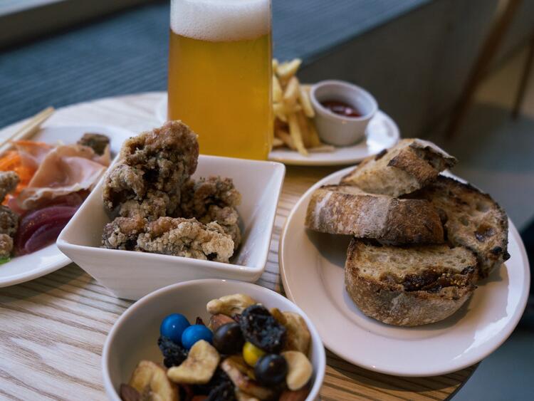 メニューも全て自分たちで考えています。