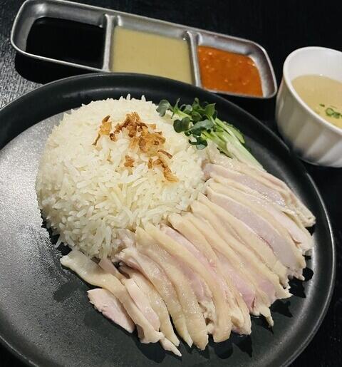 オシャレなランチを提供