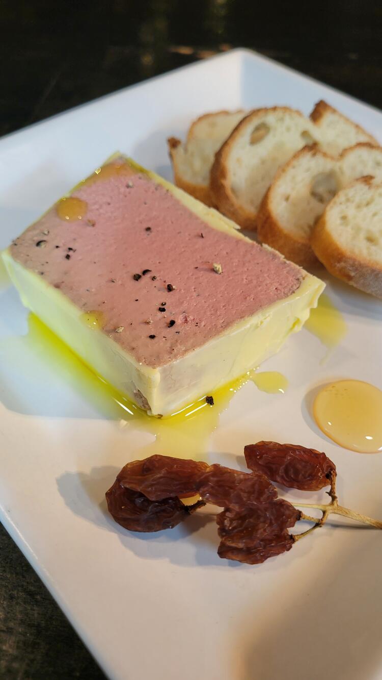 なめらかな仕上がりのレバーペースト！