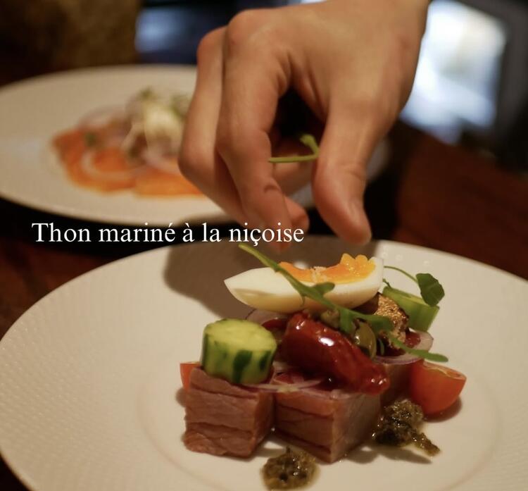 神楽坂駅下にあるワインカーブビストロ