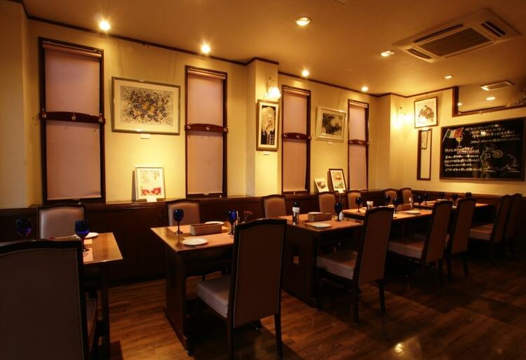 落ち着いてお食事ができる空間をご提供◎