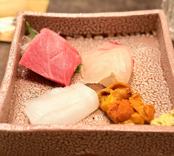 毎朝仕入れる新鮮な魚介。