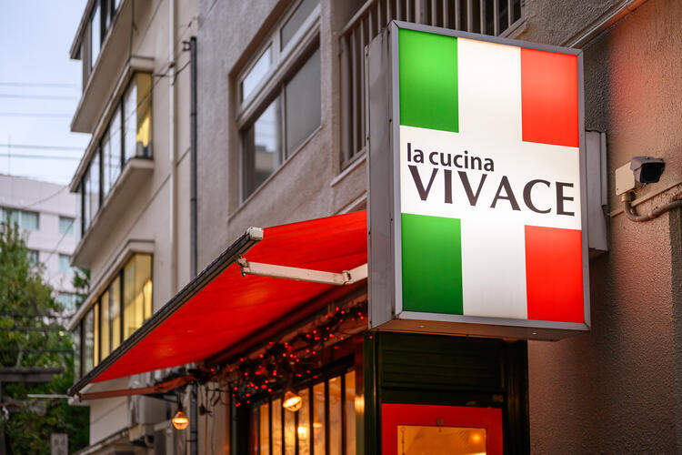 水道橋駅からすぐの好立地です◎