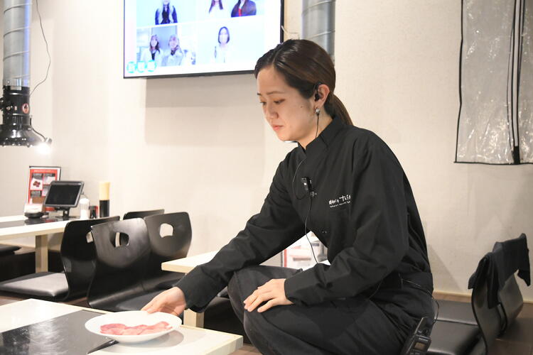 お肉の説明などしっかりとサポート