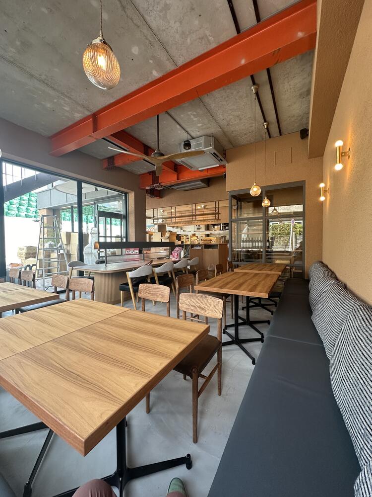 オシャレな空間で最高の仕事をしませんか？