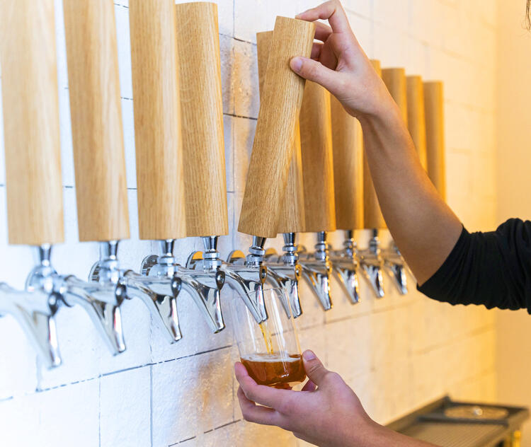 クラフトビールを学べます！※既存店写真