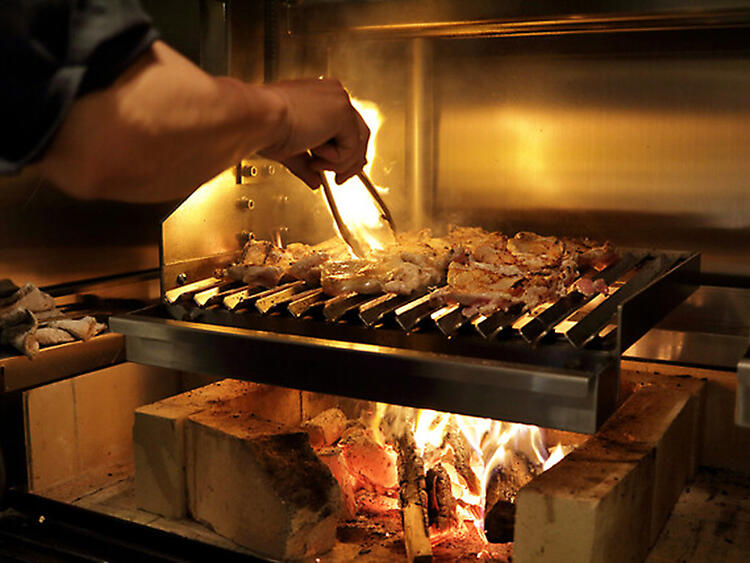 薪を使った調理にもチャレンジできる！