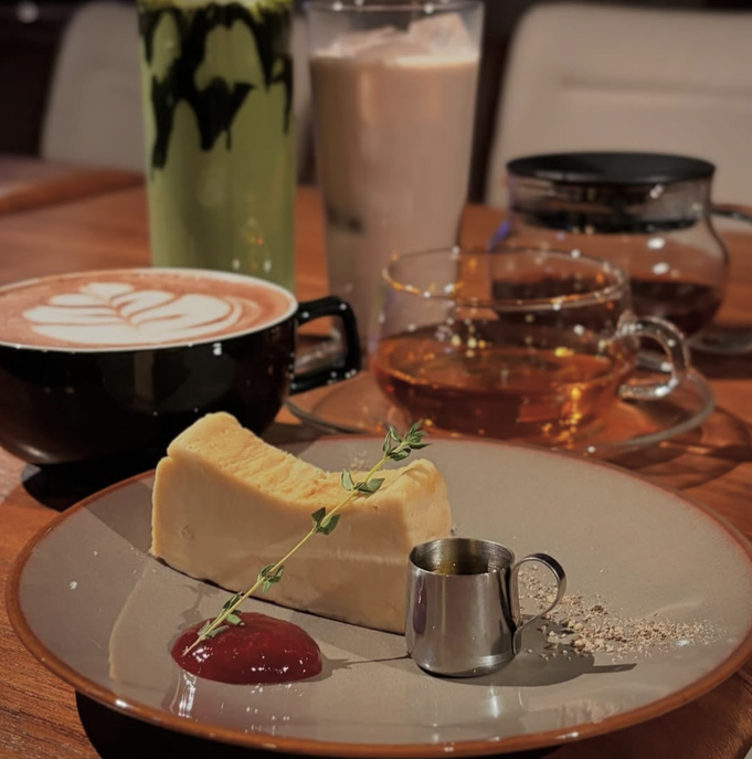 専属パティシエも在籍！